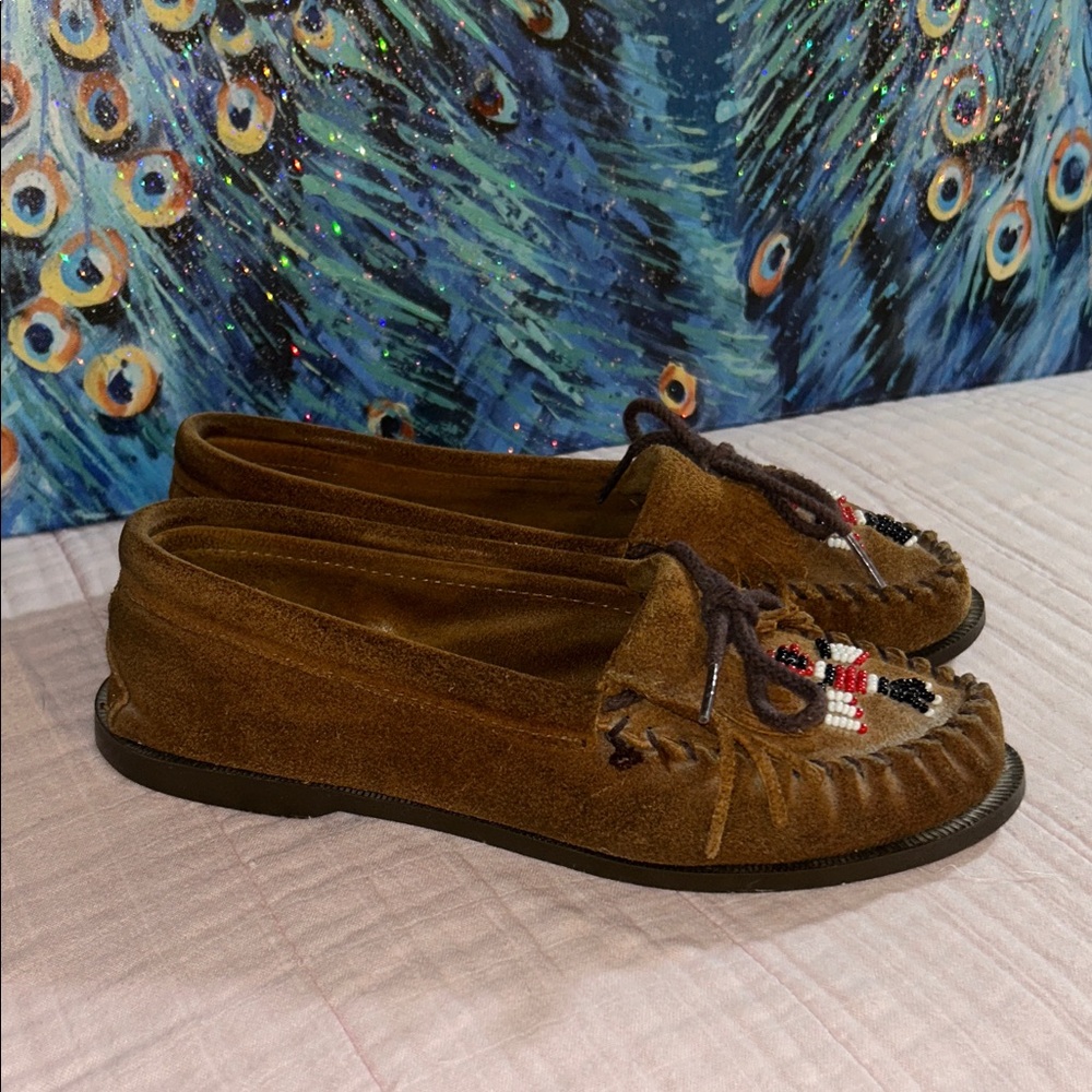 Minnetonka Moccasins Size 8 Leather Flats